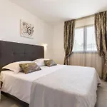 Pino Luxury And 4*