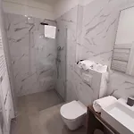 Pino Luxury And Gasthuis 4*