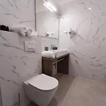 Pino Luxury And 4*