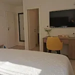 Pino Luxury And Guest house