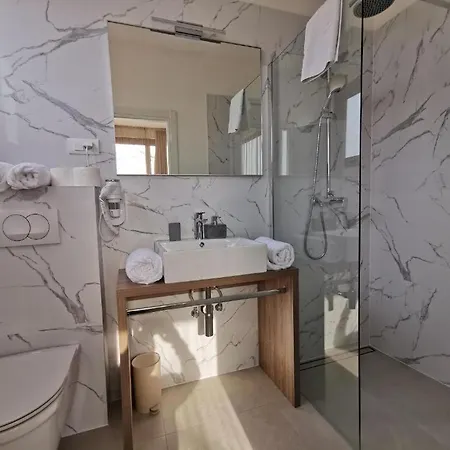 Pensjonat Pino Luxury And Split