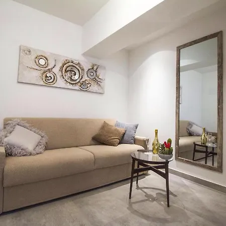 Gostinjska kuća Pino Luxury And Split