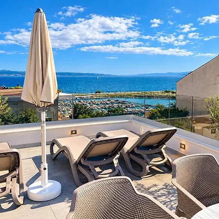 Casa de hóspedes Pino Luxury And 4*