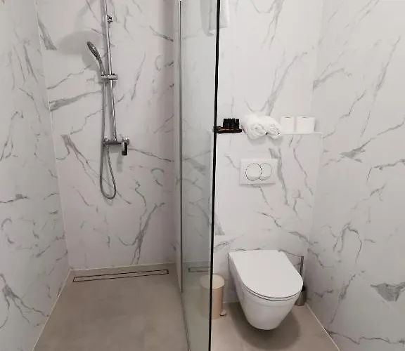 Pino Luxury And 4* Split