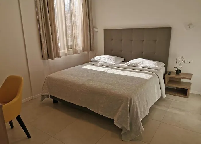 Pino Luxury And Split