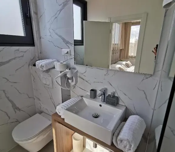 Pino Luxury And Gasthuis Split