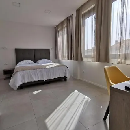 Guest house Pino Luxury And 4*